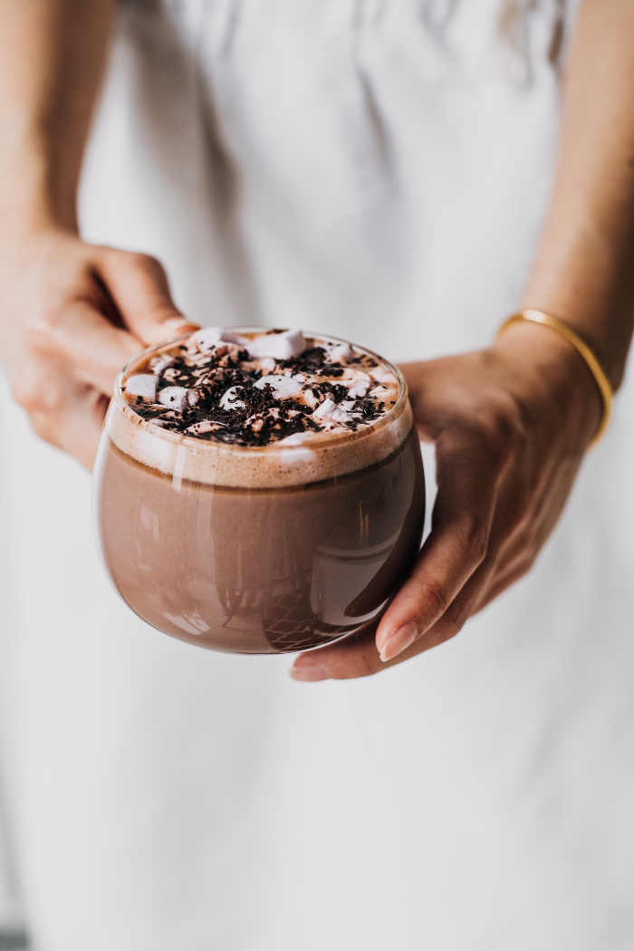 8 Ways to Serve Hot Cocoa at a Winter Wedding